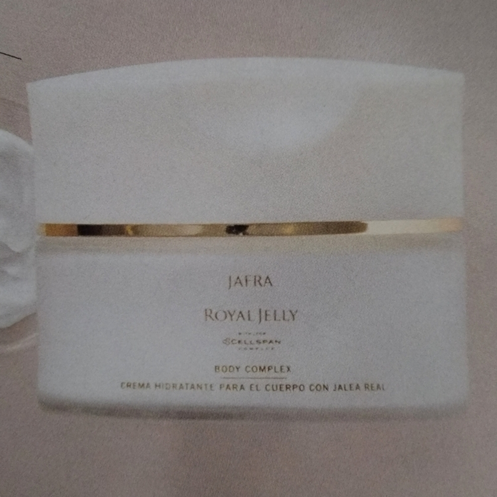 Jafra Royal Jelly Body Complex - White